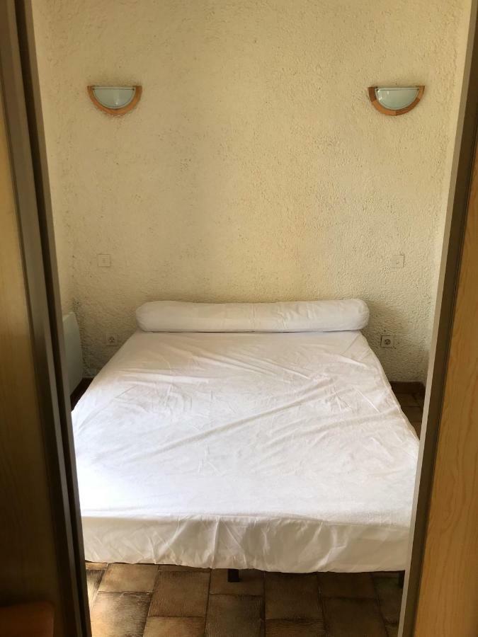 Residence Courbet Meylouga 科特雷 外观 照片